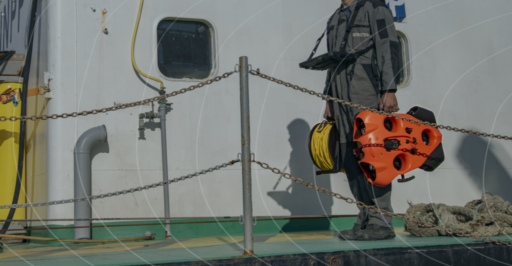 Rov-offshore-pour-tous-vos-travaux-en-mer-Drone-aquatique-Seasam-De-Notilo-Plus